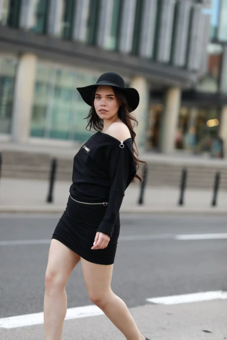 Sukienka oversize - obrazek 5