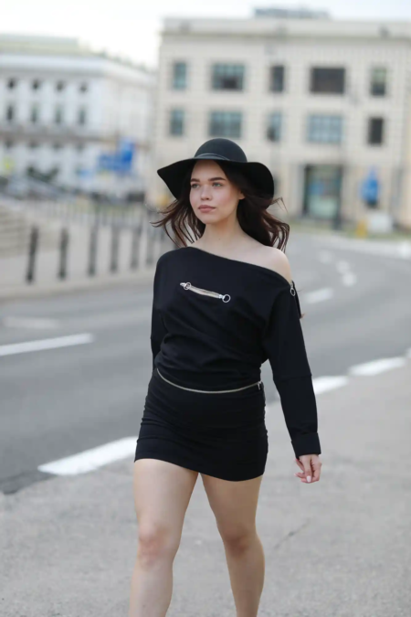 Sukienka oversize - obrazek 4