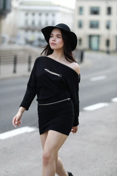 Sukienka oversize - obrazek 3