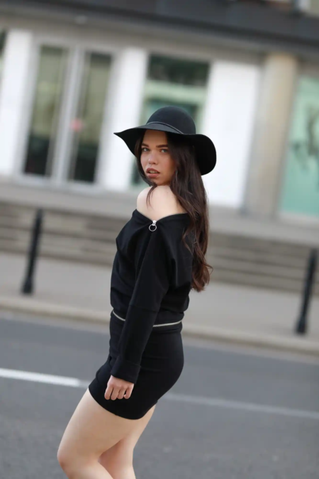 Sukienka oversize - obrazek 7